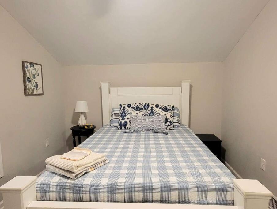 Refreshed!! Private 4Brms 2 Bath - 2 King Beds!! Villa Smyrna Bagian luar foto